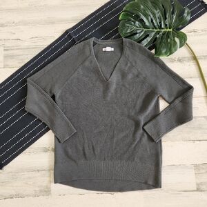 Athleta Hanover V-neck Sweater Gray Wool Blend Size XS